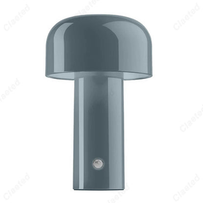 Lampe de chevet originale champignon coloré dans un salon décoré