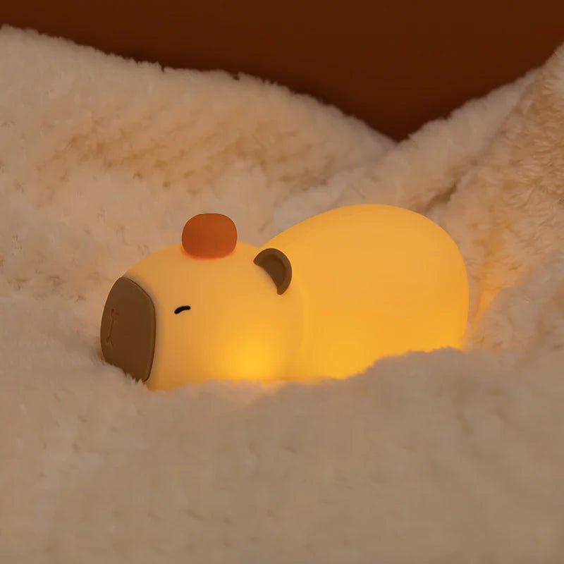 Lampe de chevet Enfant Capybara Endormi - Éclat Nocturne