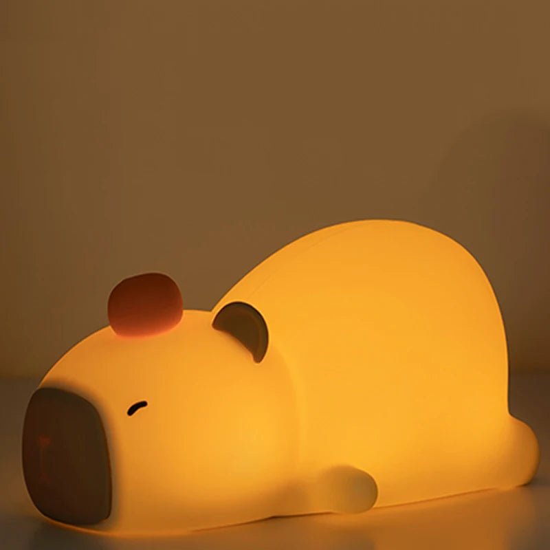 Lampe de chevet Enfant Capybara Endormi - Éclat Nocturne