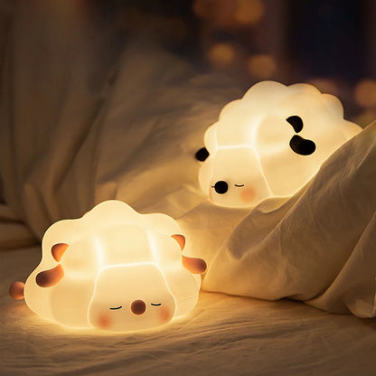 Lampe de chevet Enfant Mouton Endormi - Éclat Nocturne