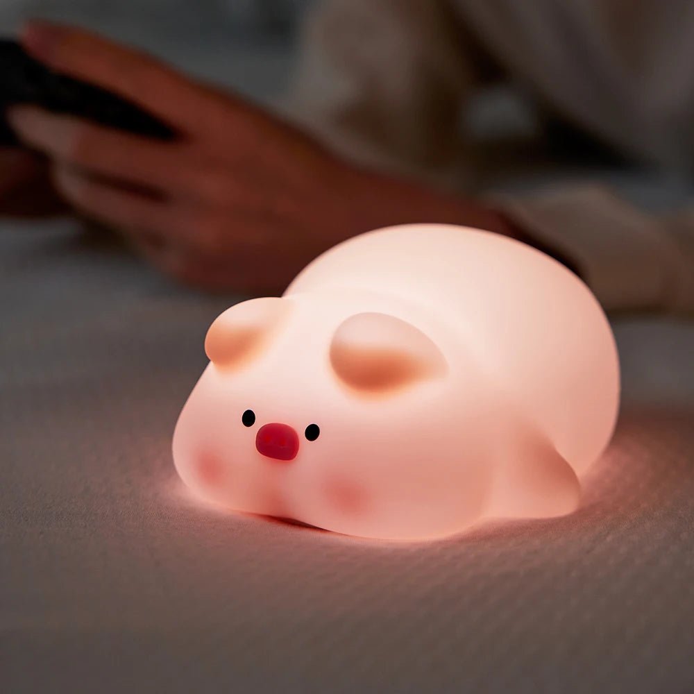 Lampe de chevet Enfant Petit Cochon Douillet - Éclat Nocturne