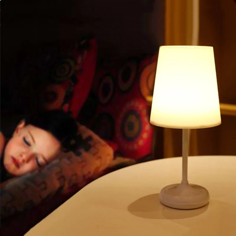 Lampe de chevet LED avec télécommande - Éclat Nocturne