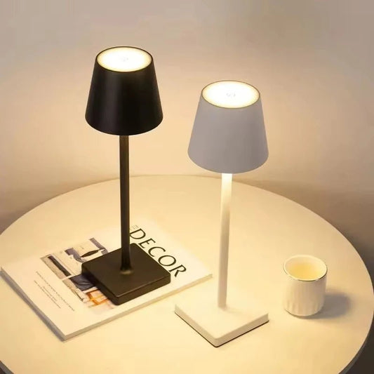 Lampe de chevet LED Minimaliste Chic - Éclat Nocturne