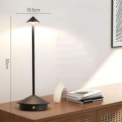 Lampe de chevet LED Tactile Contemporaine - Éclat Nocturne