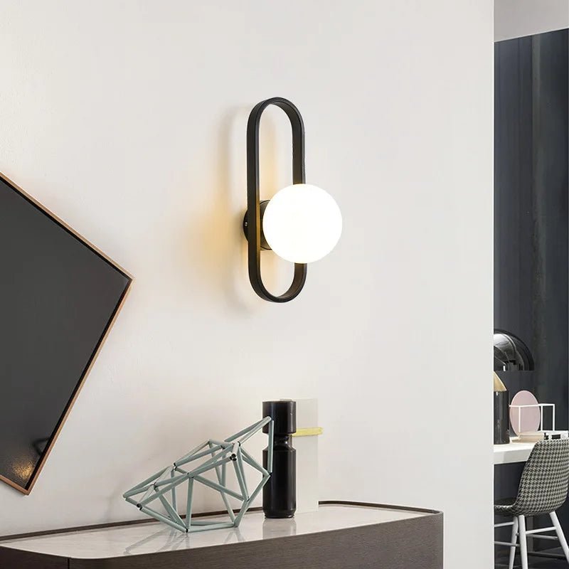 Lampe de chevet Murale Ovale et Globe Lumineux - Éclat Nocturne