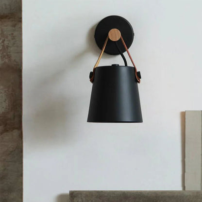 Lampe de Chevet Murale Scandinave Sangle en Cuir - Éclat Nocturne