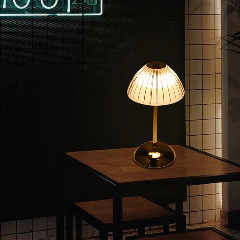 Lampe de chevet Originale Élégance Métallique - Éclat Nocturne