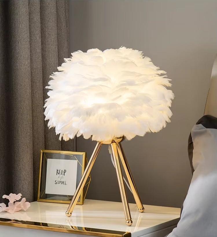 Lampe de chevet Originale Plumes Féeriques - Éclat Nocturne