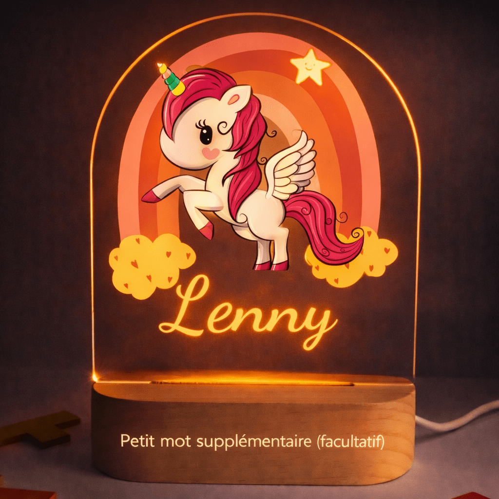 Détail de la gravure prénom sur veilleuse naissance personnalisée licorne Éclat Nocturne